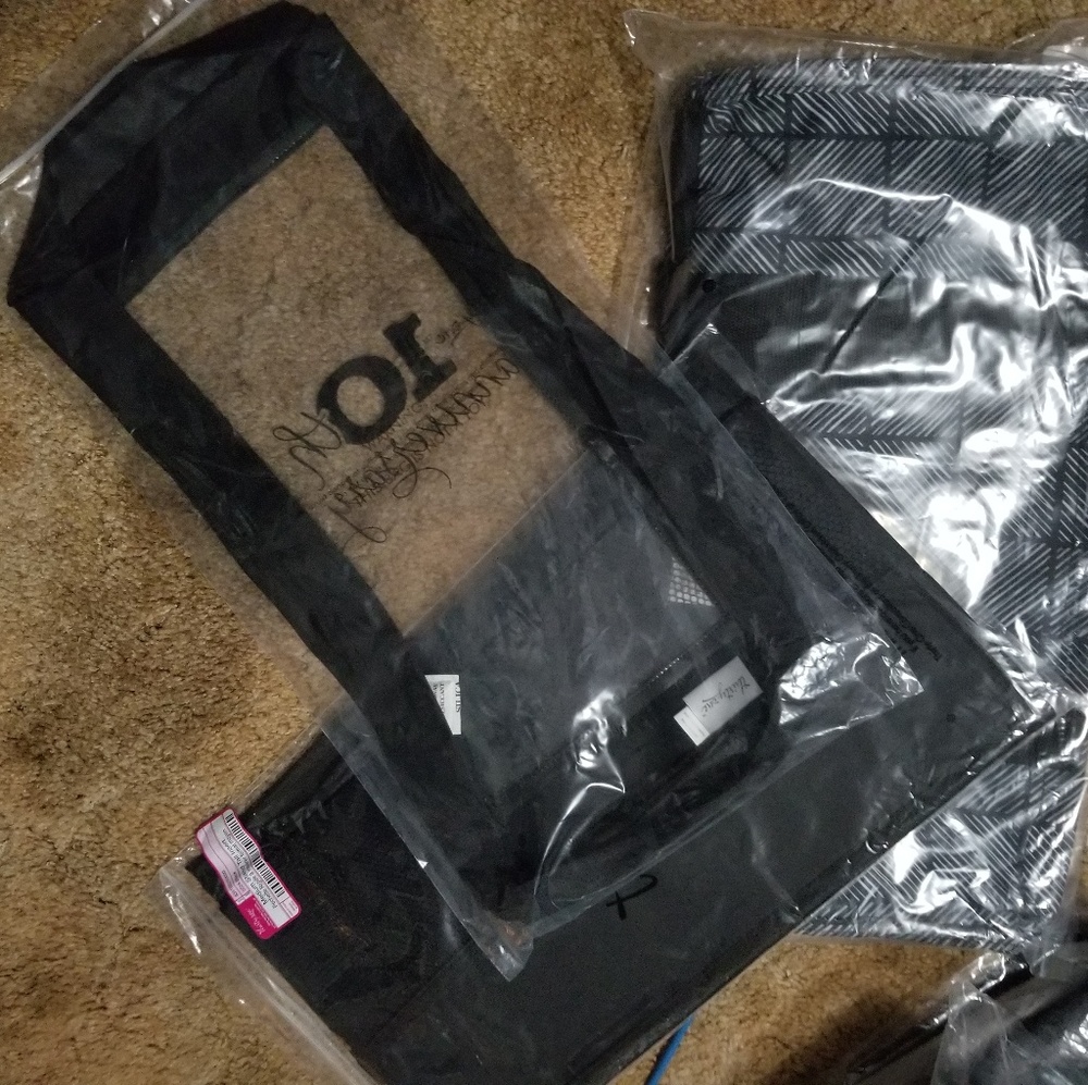 Thirty one nwt medium utility tote w/insert&lid